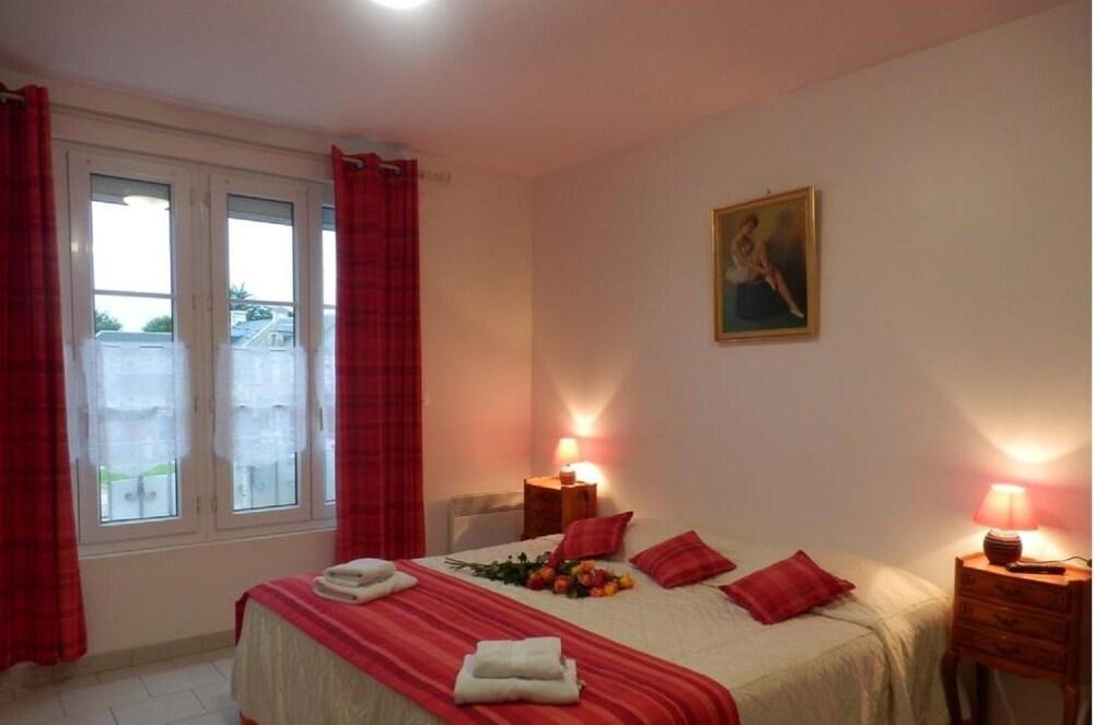 Place Alexandre Stanier Apt N 7 Avec Terrasse 阿内勒 外观 照片
