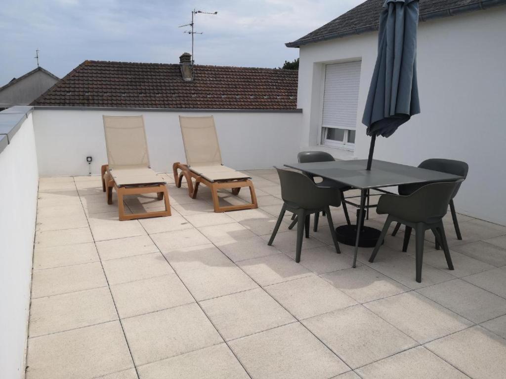 Place Alexandre Stanier Apt N 7 Avec Terrasse 阿内勒 外观 照片