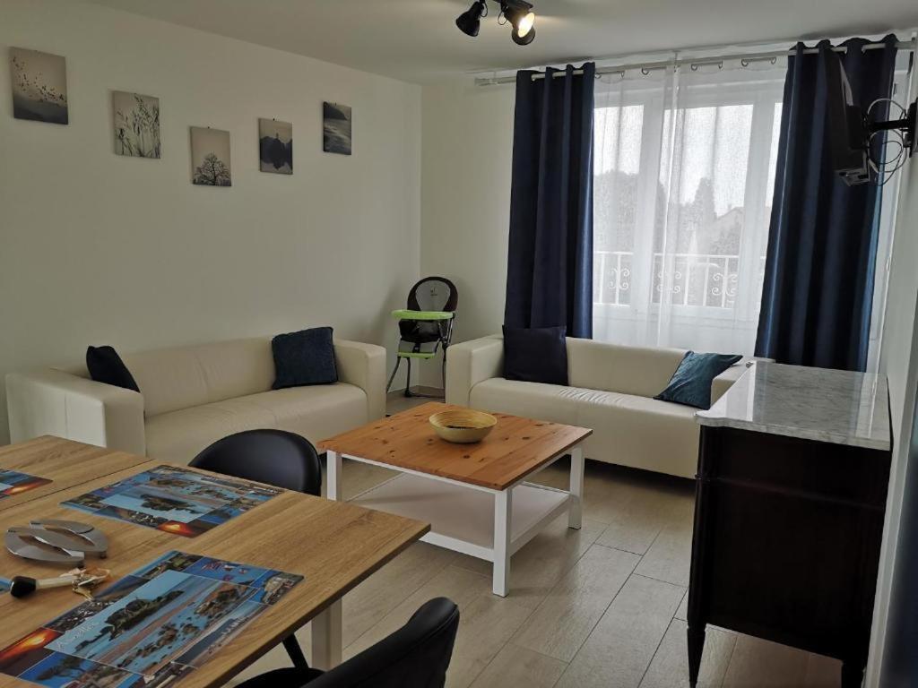 Place Alexandre Stanier Apt N 7 Avec Terrasse 阿内勒 外观 照片